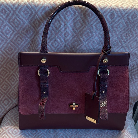 Elegant Burgundy Handbag